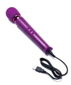 Le Wand Petite Rechargeable Massager - Cherry